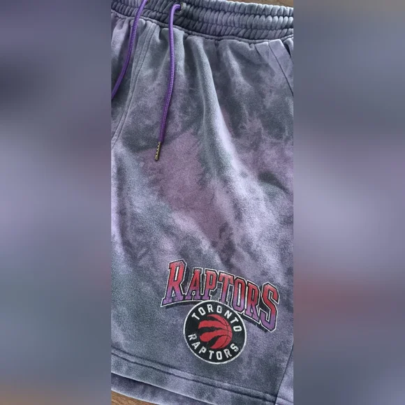 Toronto Raptors Shorts - Picture 3 of 3